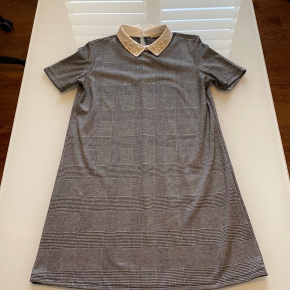 Pearl Collared Plaid Dress - Picture 2 of 5